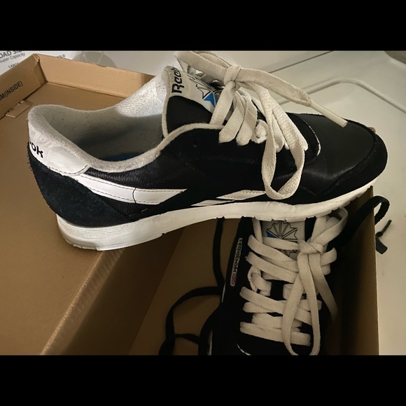 Classic Reebok’s - Picture 4 of 7